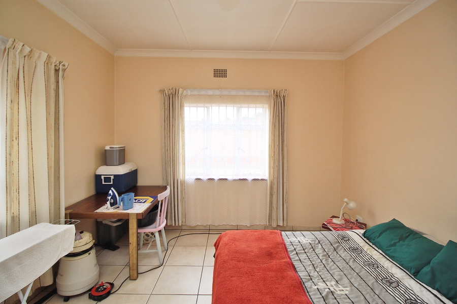 3 Bedroom Property for Sale in Symhurst Gauteng