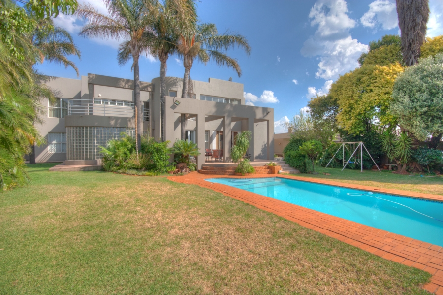 7 Bedroom Property for Sale in Lenasia South Gauteng