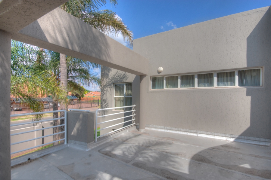 7 Bedroom Property for Sale in Lenasia South Gauteng