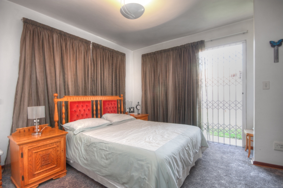 7 Bedroom Property for Sale in Lenasia South Gauteng