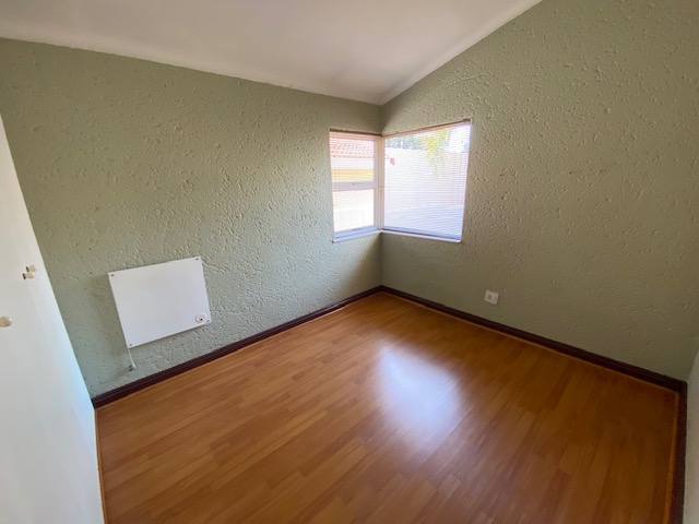 To Let 3 Bedroom Property for Rent in Buccleuch Gauteng