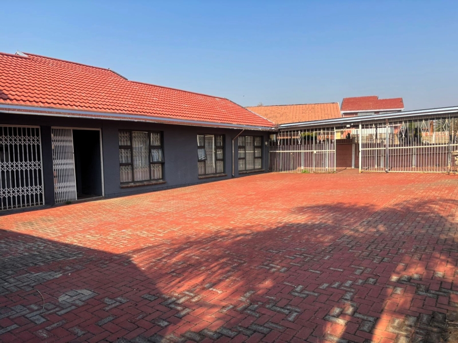 4 Bedroom Property for Sale in Steel Park Gauteng
