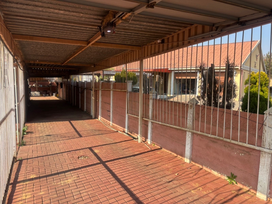 4 Bedroom Property for Sale in Steel Park Gauteng