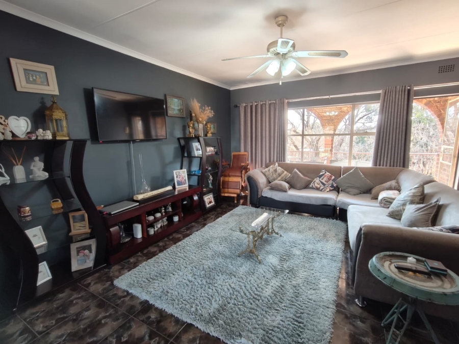 2 Bedroom Property for Sale in Three Rivers Gauteng