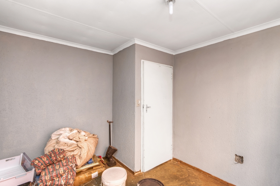 2 Bedroom Property for Sale in Protea Glen Gauteng