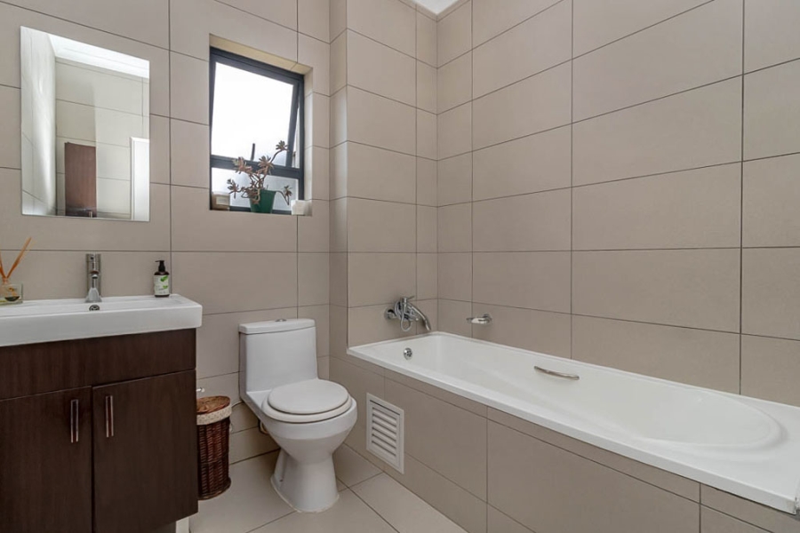2 Bedroom Property for Sale in Carlswald Gauteng