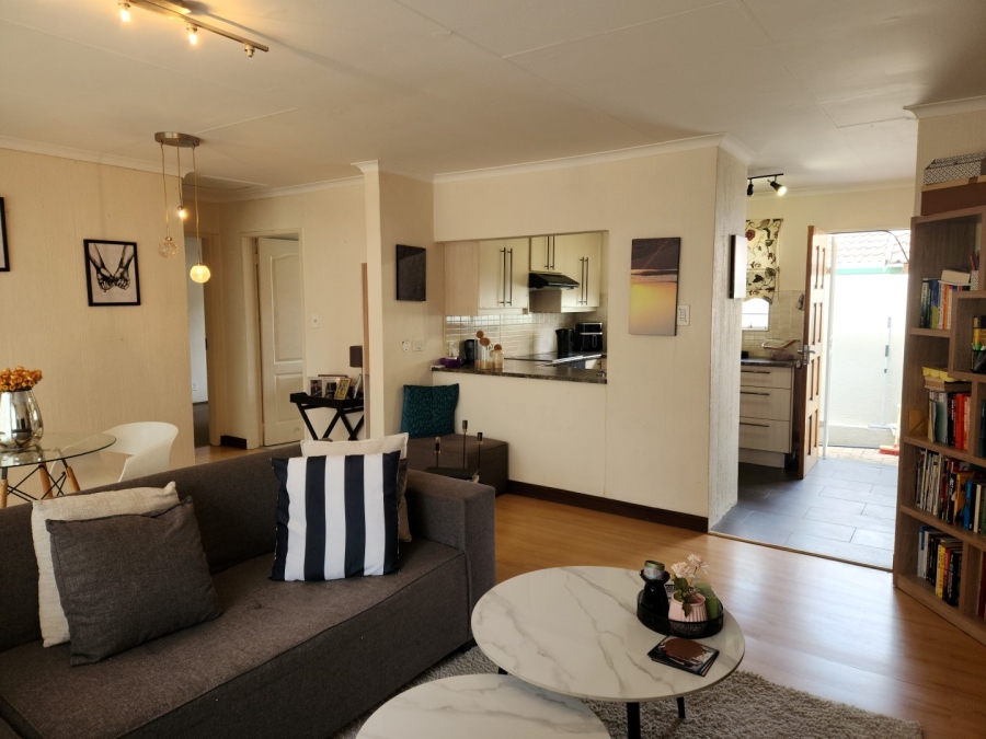 2 Bedroom Property for Sale in Sundowner Gauteng