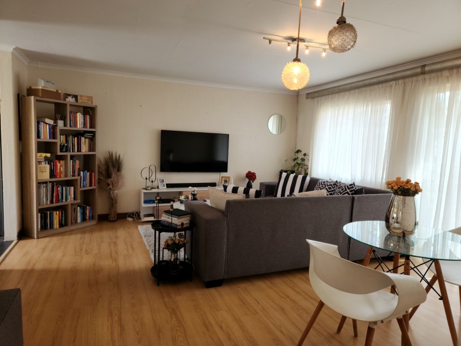 2 Bedroom Property for Sale in Sundowner Gauteng