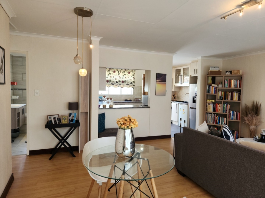 2 Bedroom Property for Sale in Sundowner Gauteng