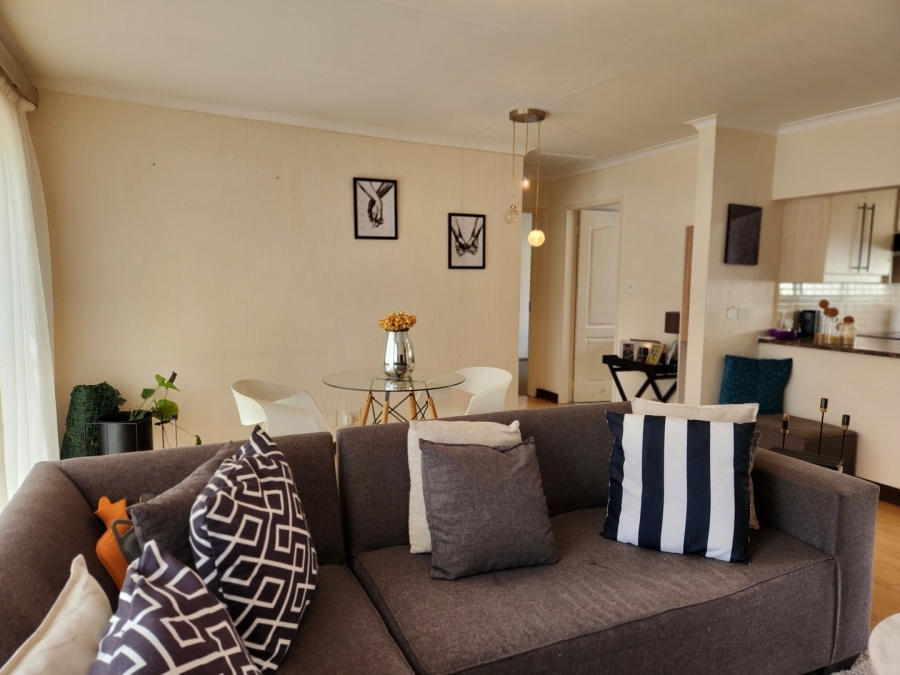 2 Bedroom Property for Sale in Sundowner Gauteng