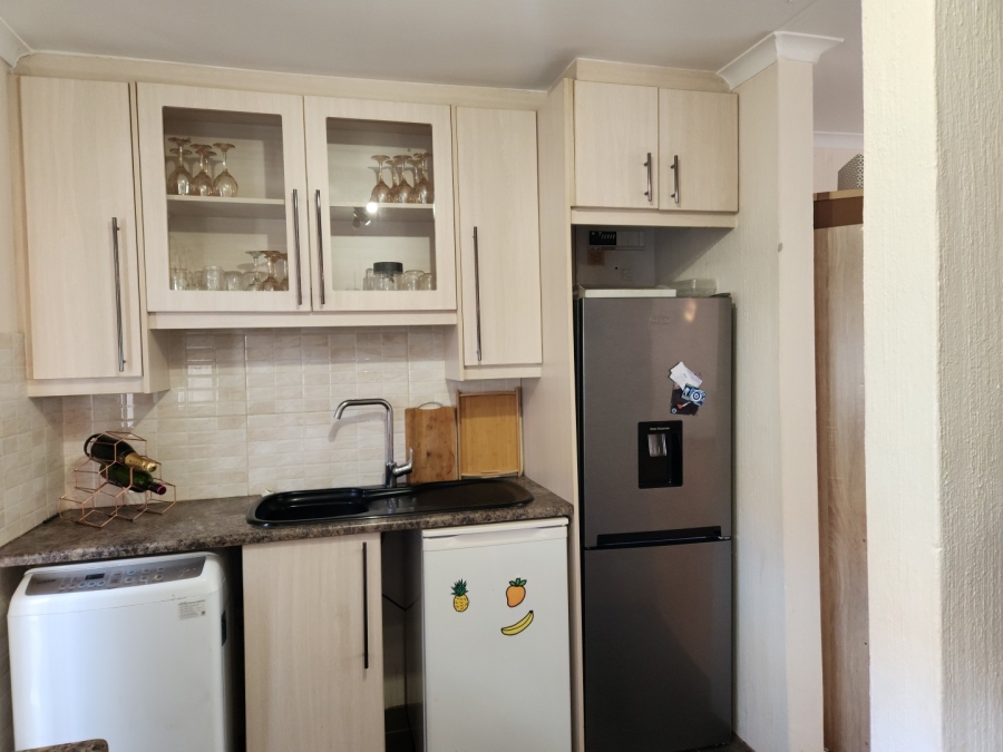 2 Bedroom Property for Sale in Sundowner Gauteng
