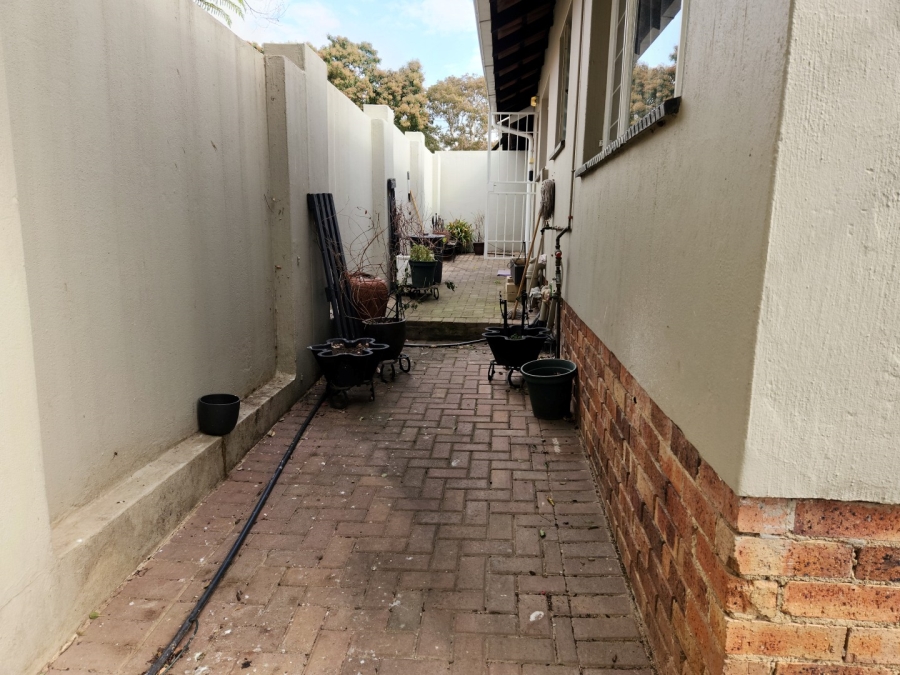 2 Bedroom Property for Sale in Sundowner Gauteng