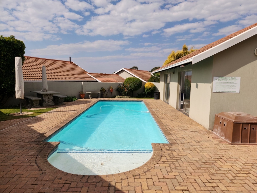 2 Bedroom Property for Sale in Sundowner Gauteng