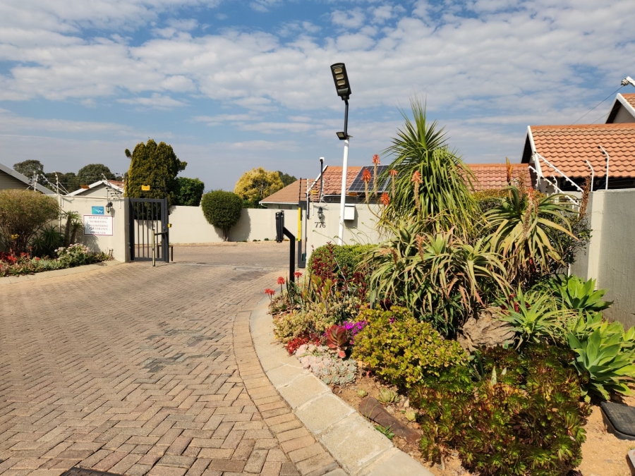2 Bedroom Property for Sale in Sundowner Gauteng