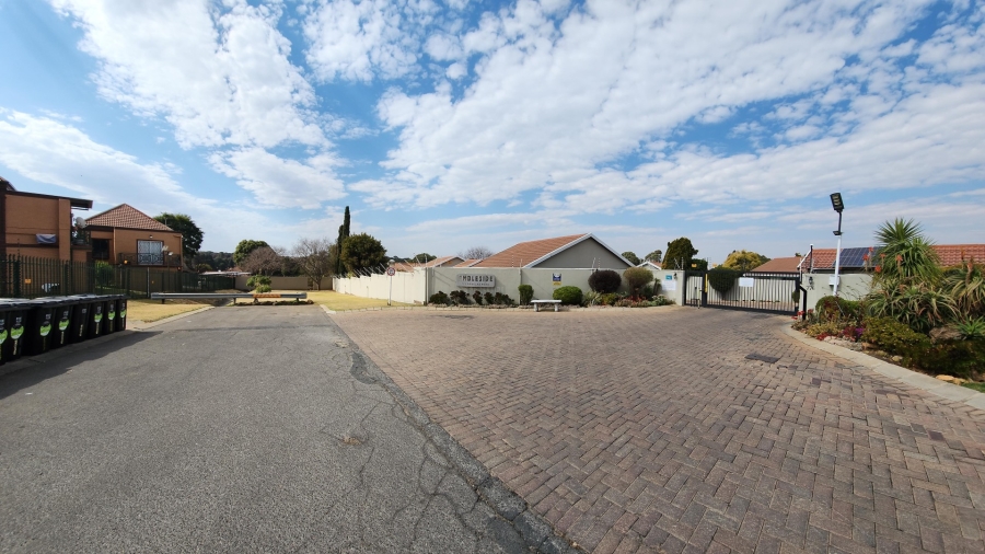 2 Bedroom Property for Sale in Sundowner Gauteng