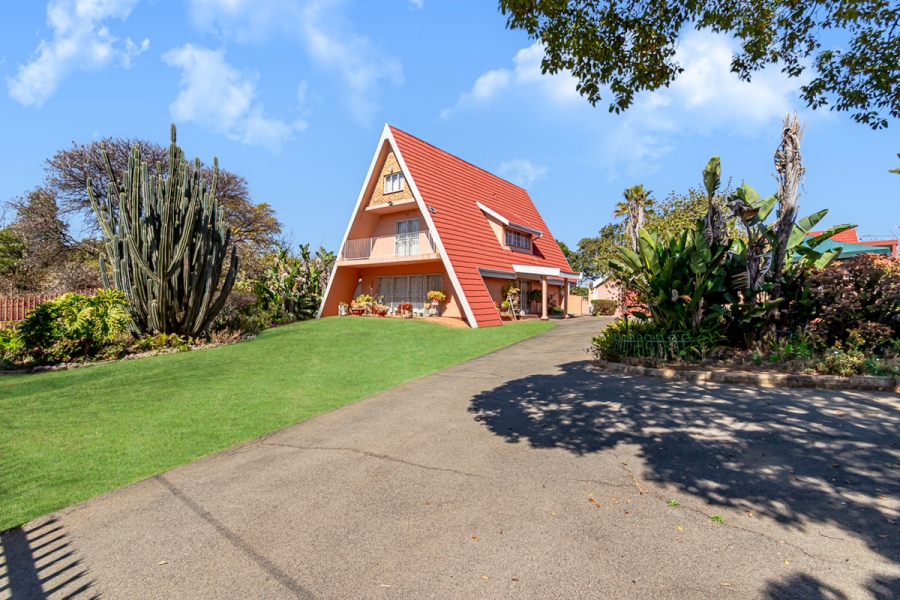 6 Bedroom Property for Sale in Helderkruin Gauteng