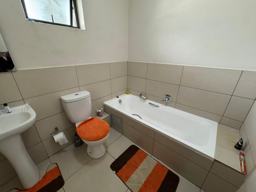 2 Bedroom Property for Sale in Jackal Creek Golf Estate Gauteng