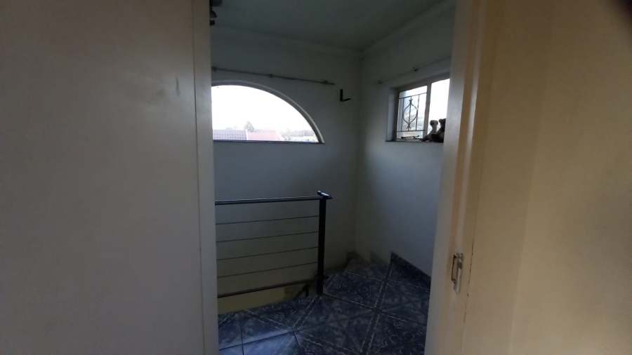 To Let 2 Bedroom Property for Rent in Highway Gardens Gauteng