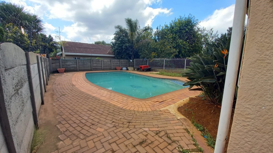 To Let 2 Bedroom Property for Rent in Highway Gardens Gauteng