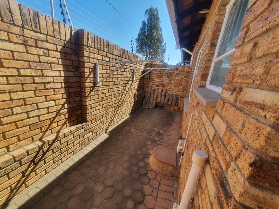 2 Bedroom Property for Sale in Krugersdorp North Gauteng
