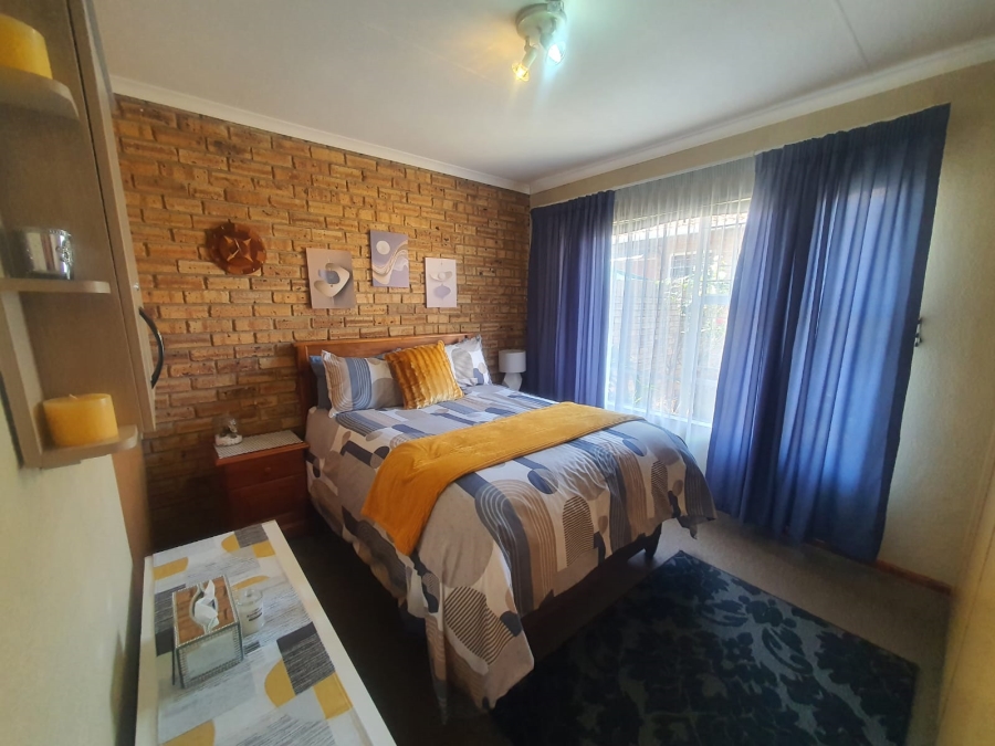 2 Bedroom Property for Sale in Krugersdorp North Gauteng