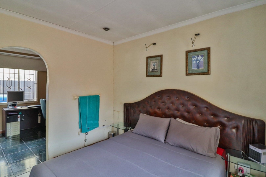 4 Bedroom Property for Sale in Lenasia South Gauteng