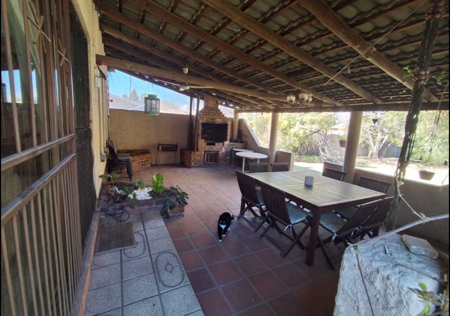 3 Bedroom Property for Sale in Brackenhurst Gauteng