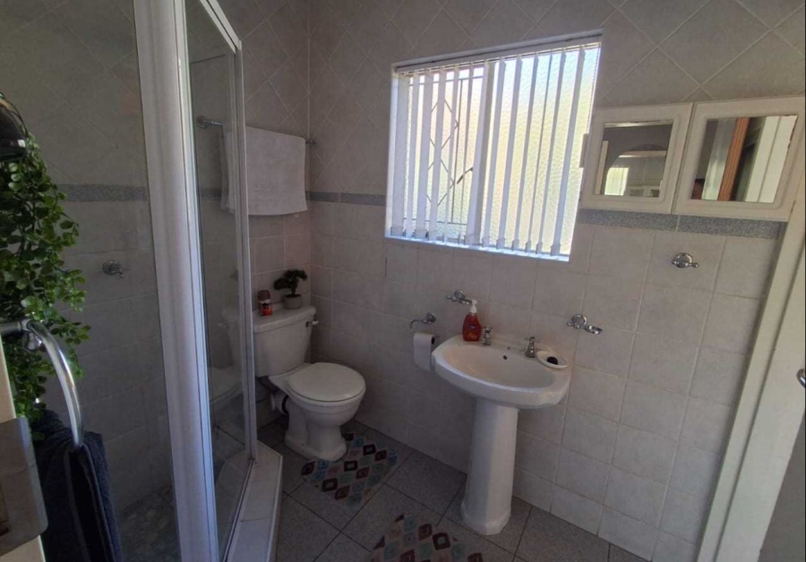 3 Bedroom Property for Sale in Brackenhurst Gauteng