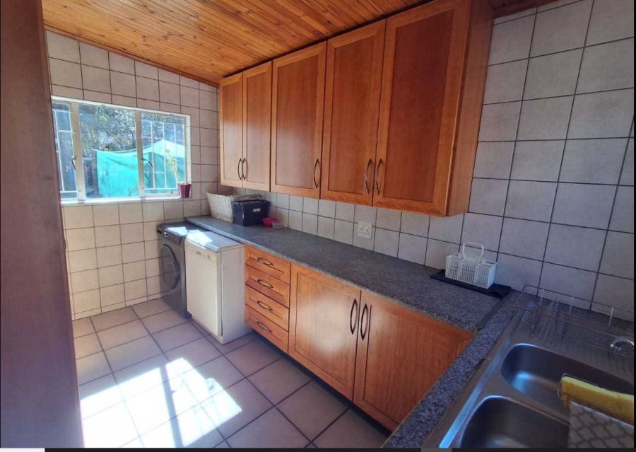 3 Bedroom Property for Sale in Brackenhurst Gauteng