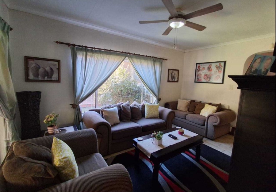 3 Bedroom Property for Sale in Brackenhurst Gauteng