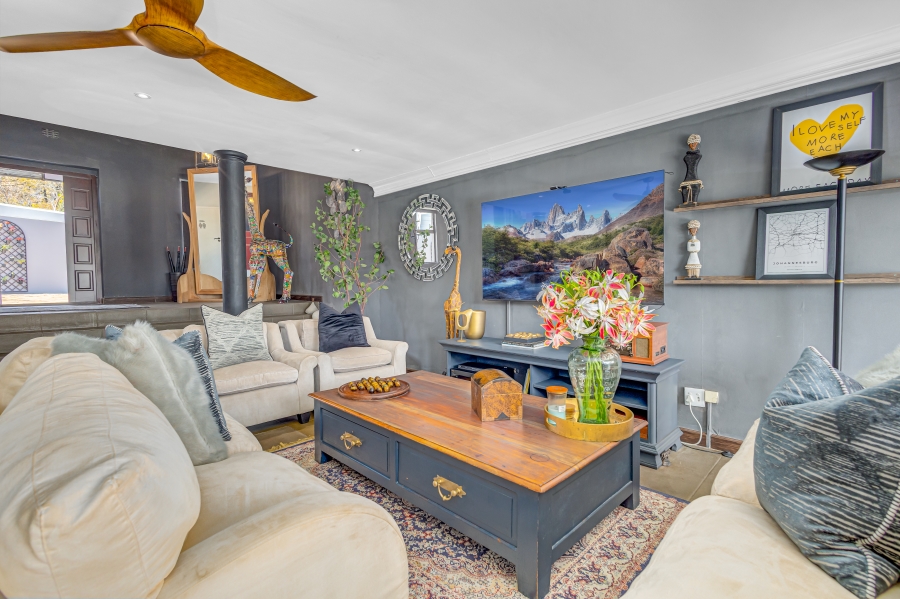 9 Bedroom Property for Sale in Crowthorne AH Gauteng