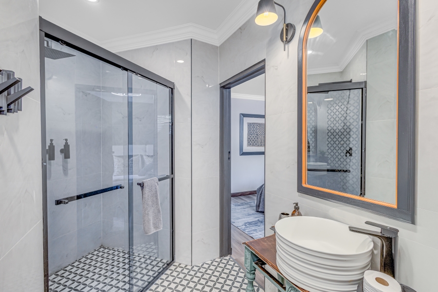 9 Bedroom Property for Sale in Crowthorne AH Gauteng