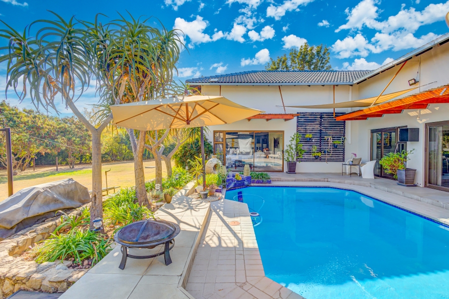 9 Bedroom Property for Sale in Crowthorne AH Gauteng