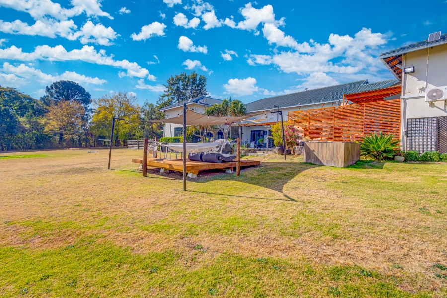 9 Bedroom Property for Sale in Crowthorne AH Gauteng