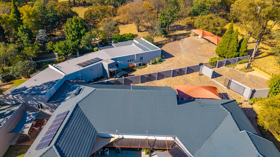 9 Bedroom Property for Sale in Crowthorne AH Gauteng