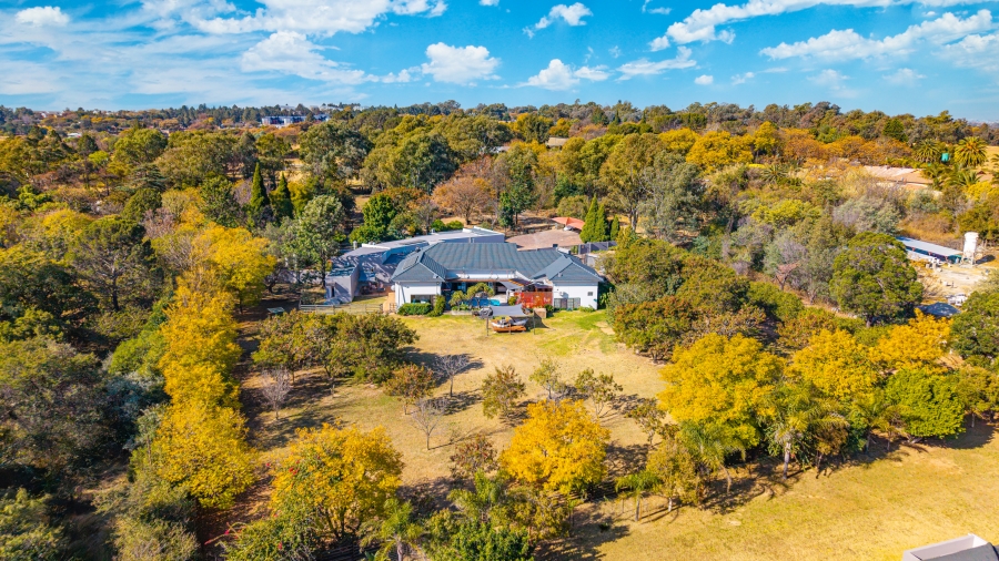 9 Bedroom Property for Sale in Crowthorne AH Gauteng
