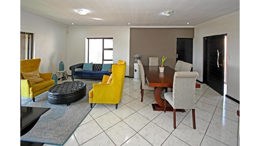 3 Bedroom Property for Sale in Thatchfield Hills Gauteng