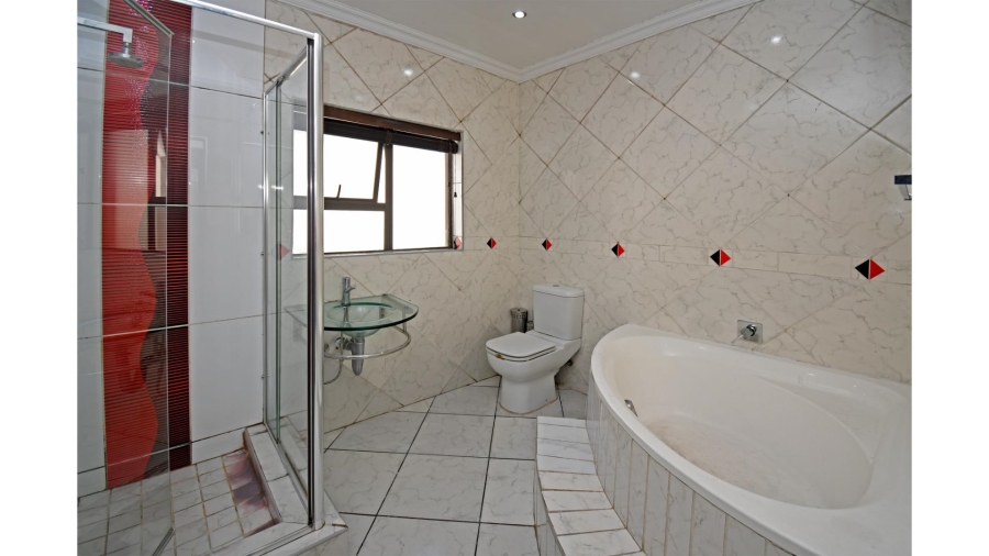 3 Bedroom Property for Sale in Thatchfield Hills Gauteng