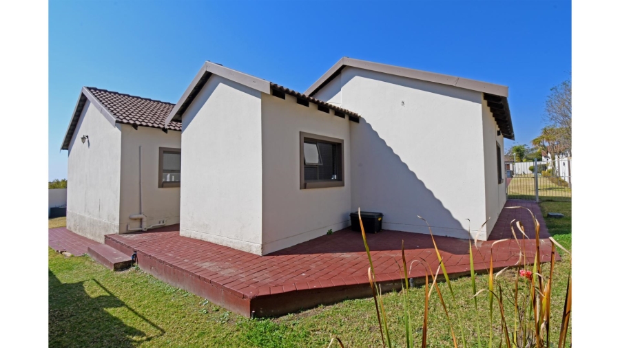 3 Bedroom Property for Sale in Thatchfield Hills Gauteng