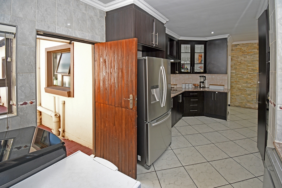 3 Bedroom Property for Sale in Thatchfield Hills Gauteng