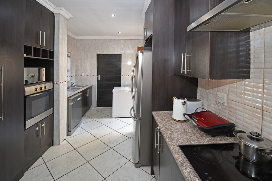 3 Bedroom Property for Sale in Thatchfield Hills Gauteng