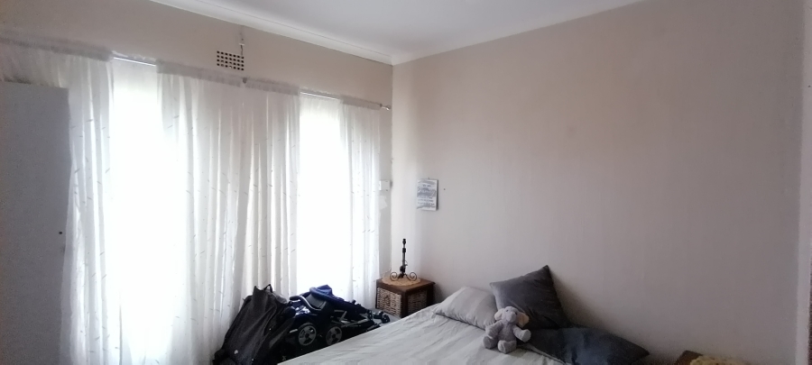 To Let 4 Bedroom Property for Rent in Wilro Park Gauteng