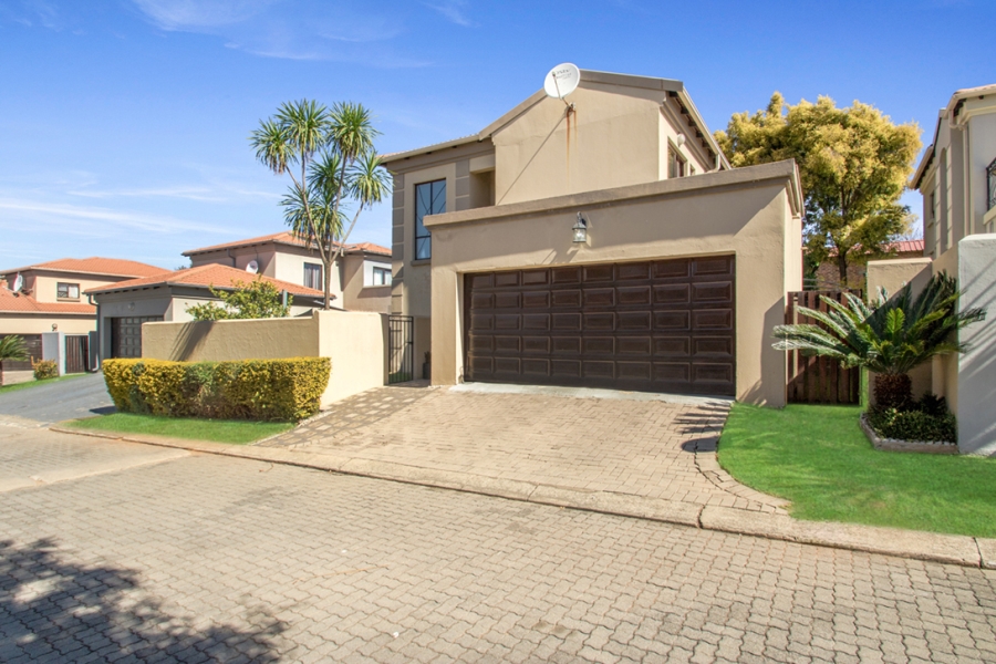To Let 3 Bedroom Property for Rent in Honeydew Gauteng