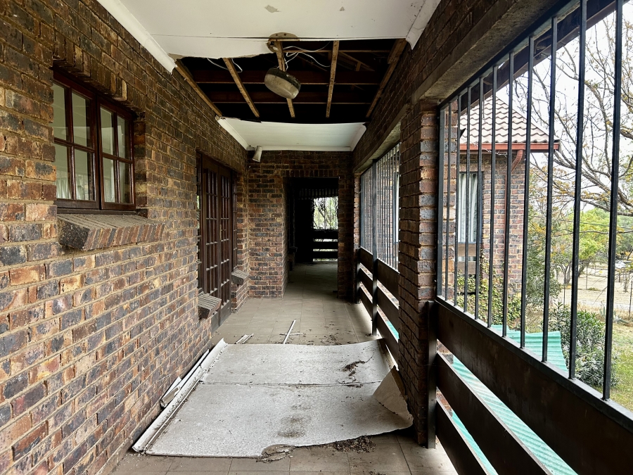 5 Bedroom Property for Sale in Austinview Gauteng