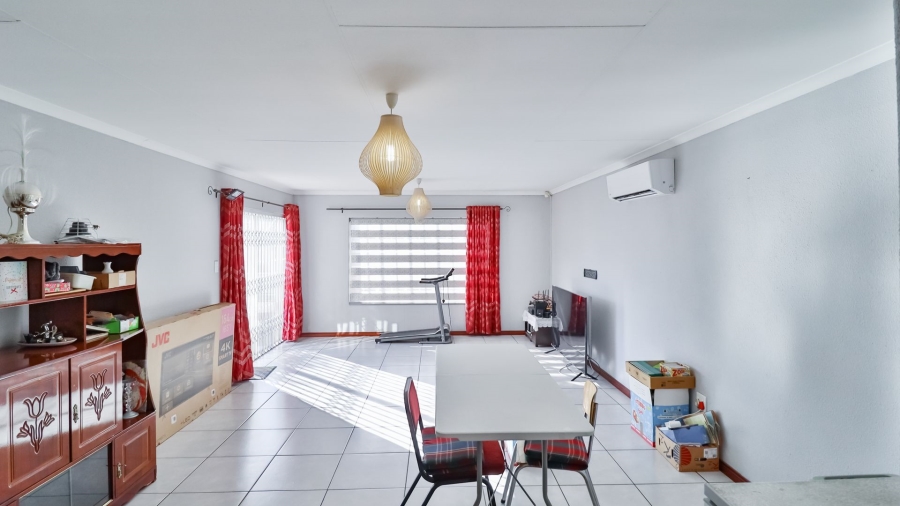 3 Bedroom Property for Sale in Honeydew Manor Gauteng