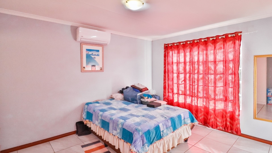 3 Bedroom Property for Sale in Honeydew Manor Gauteng