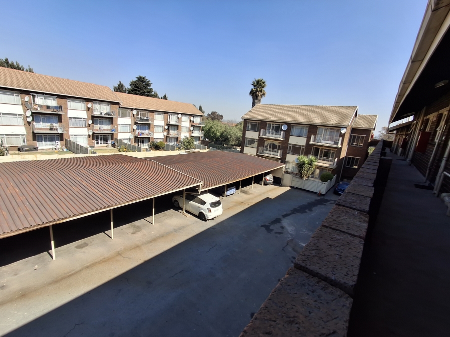 2 Bedroom Property for Sale in Croydon Gauteng
