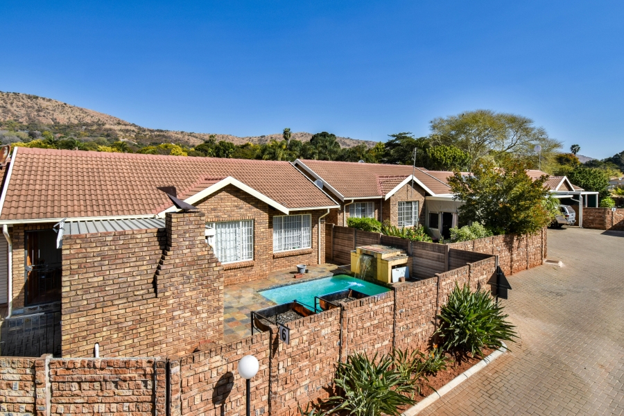 2 Bedroom Property for Sale in Florauna Gauteng