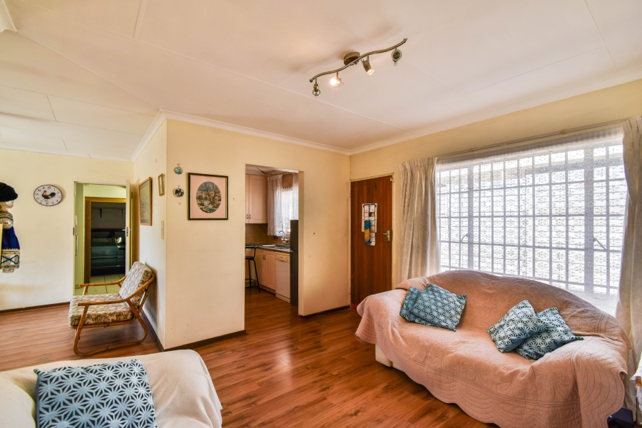 2 Bedroom Property for Sale in Florauna Gauteng