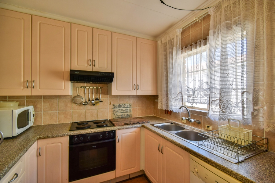 2 Bedroom Property for Sale in Florauna Gauteng